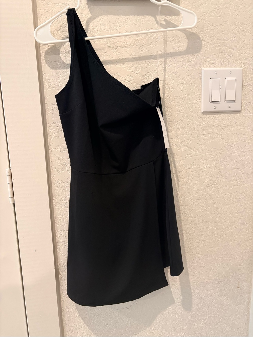 Timing Black One-Shoulder Cocktail Dress